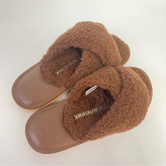 Jack Rogers Cozy Sloan Faux Fur Sandals in Teddy Bear Brown Size 7 - New In Box - Picture 5 of 15